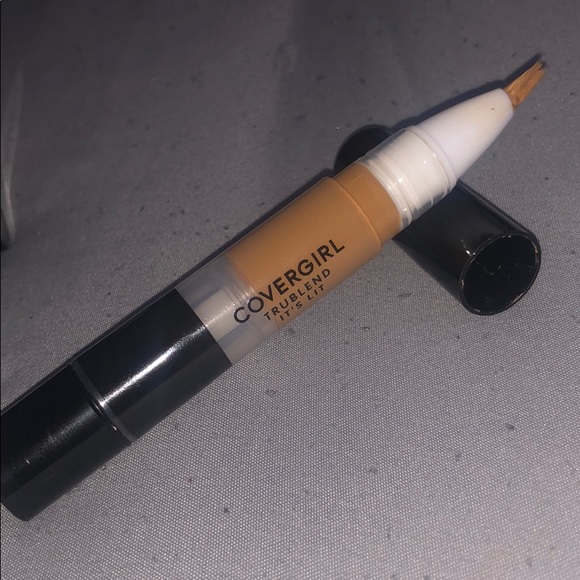 Concealer - Picture 3 of 3